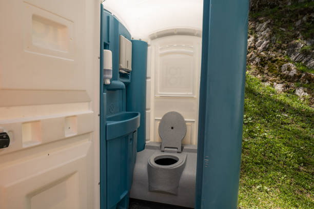 Best Portable bathroom rental  in Chatsworth, GA